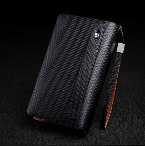 Osim što su praktične, funkcionalne i prefinjenog dizajna muške torbice "William Polo" su savršene za elegantne kombinacije.