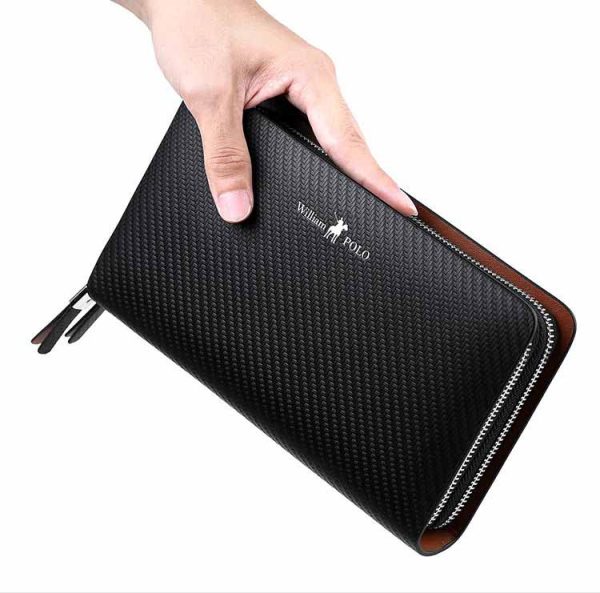 Osim što su praktične, funkcionalne i prefinjenog dizajna muške torbice "William Polo" su savršene za elegantne kombinacije.