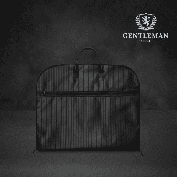 Torba "Niceyard" jednostavnog je dizajna sa posebno izrađenim detaljima na sebi kako bi Vam davala eleganciju i stil u svakom trenutku.