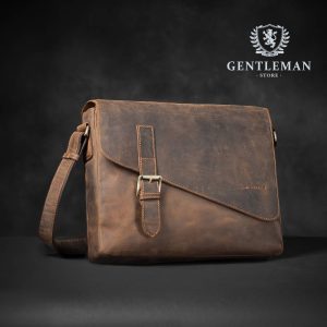 Muška poslovna torba je jedan od neophodnih aksesoara svakog poslovnog muškarca. Zato Vam mi nudimo elegantnu poslovnu torbu uz kvalitet, dobar stil i neprolaznu vrednost. Poslovna torba brenda “Tony Bellucci” izrađena je od najkvalitetnije teleće kože.