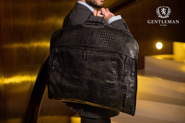 T001 | kožna torba za odelo Tony Bellucci