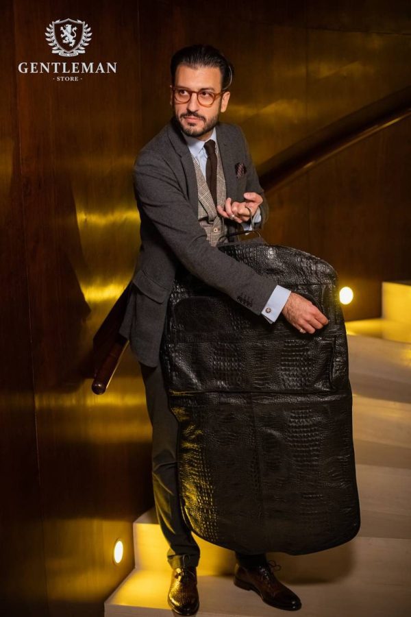 T002 | kožna torba za odelo Tony Bellucci