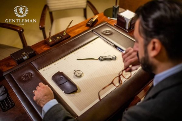 KP22 | kožna stona mapa Gentleman